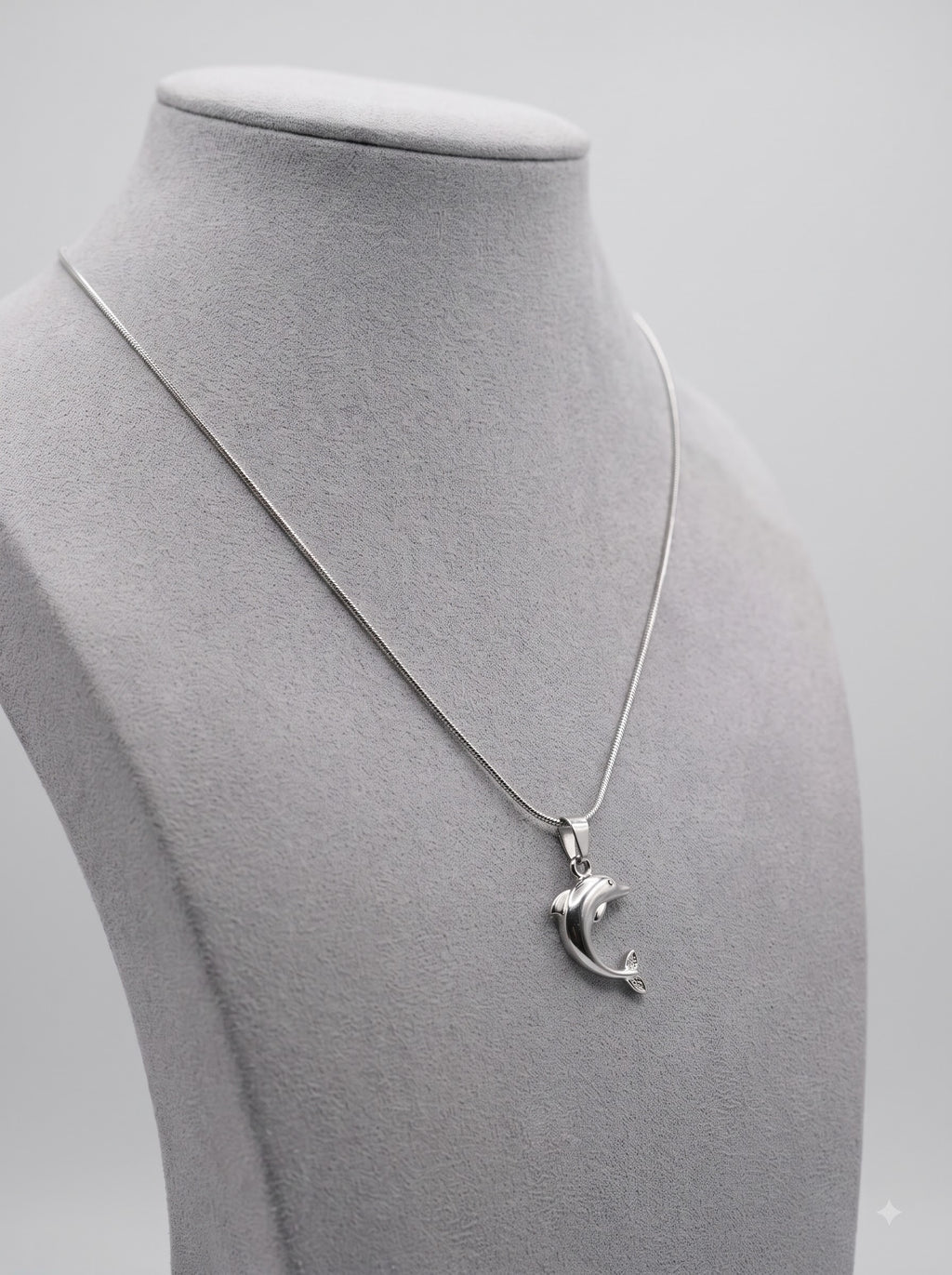 Anti Tarnish Chain for Daily Use – Silver Dolphin Pendant Necklace
