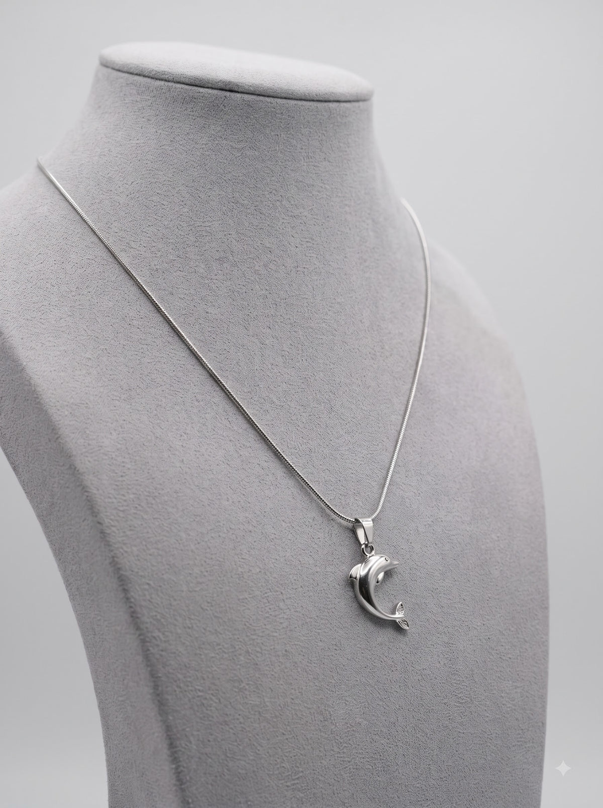 Anti Tarnish Chain for Daily Use – Silver Dolphin Pendant Necklace